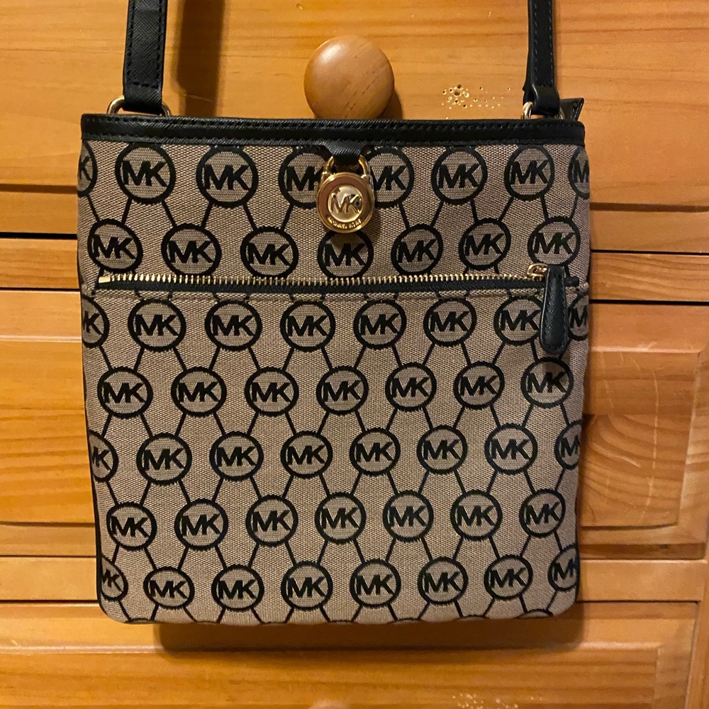 Michael Kors crossbody purse